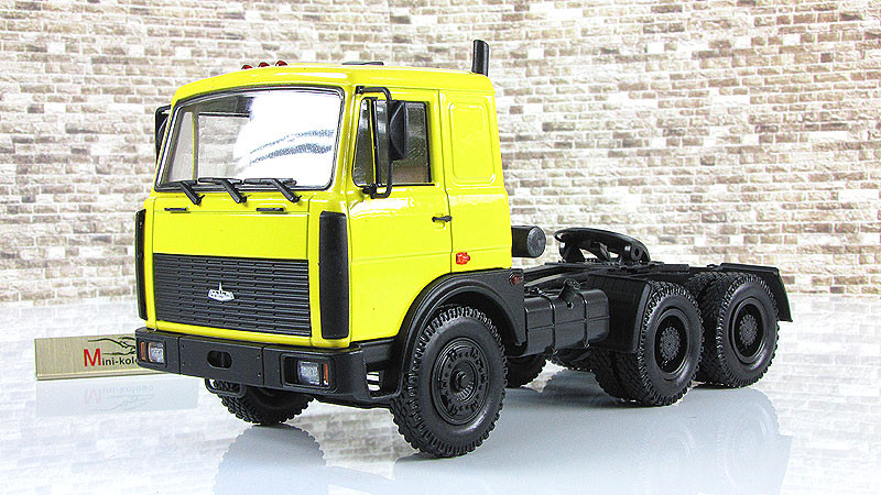 Мощный тягач МАЗ 64224 предназначен для транспортировки грузов в составе автопоезда Мощный тягач МАЗ 64224 предназначен для транспортировки грузов в составе автопоезда